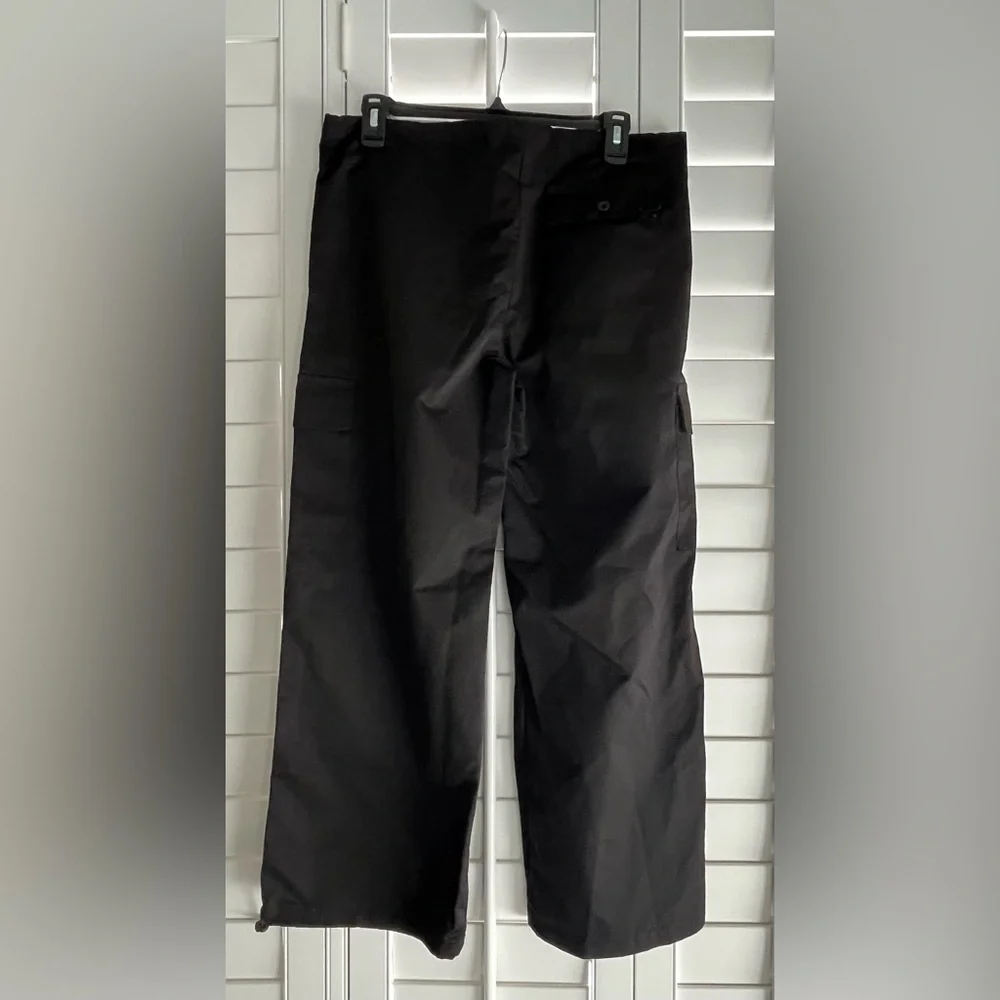 YAHUIUL Black Cargo/Parachute Baggy Low Waist Pants Size XS - Picture 4 of 8